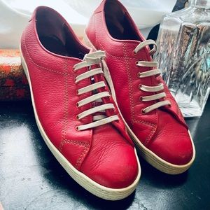 Ferragamo sneakers 8.5 B